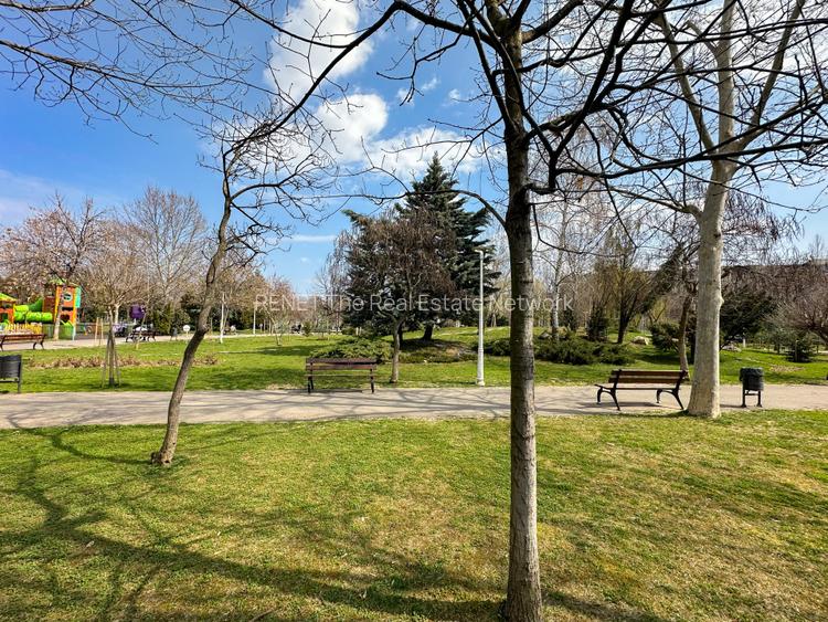 Lângă parc, renovat complet, gata să devină al tău. Totul nou! - 22