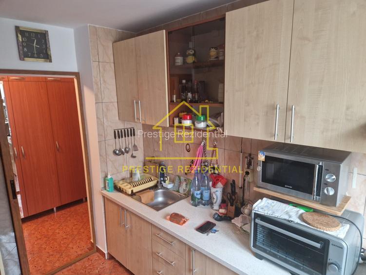 Apart.3 camere Ozana-1 Decembrie-Titan-Pallady-Metrou - 8