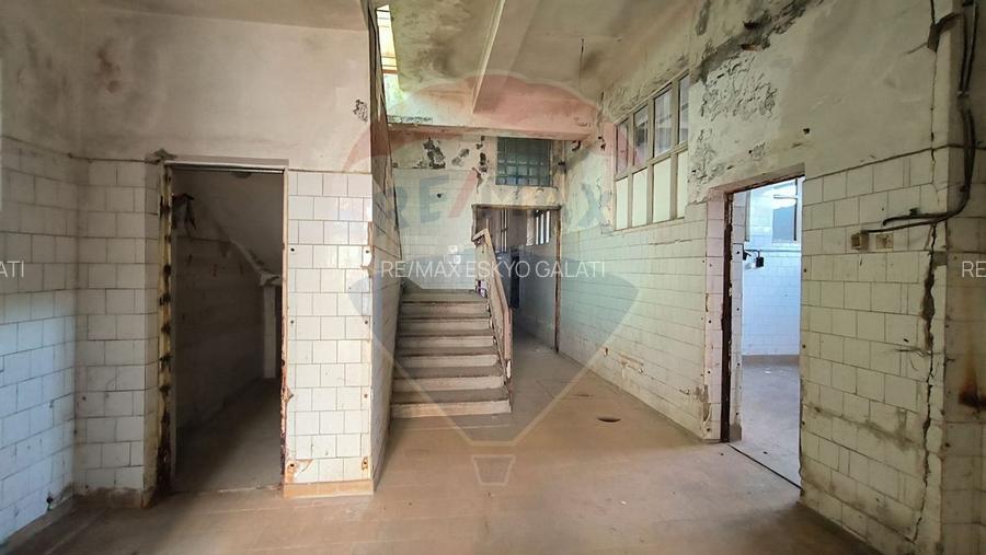 Cladire/Spatiu comercial central de vanzare  in Galati - 8