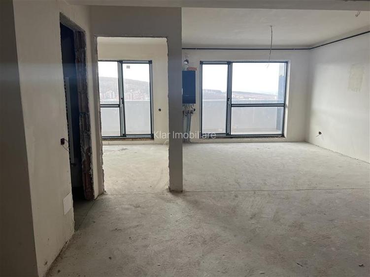 Apartament cu panorama pe 2 niveluri cu  scara interioara 115 mp si terasa  de 2 - 5