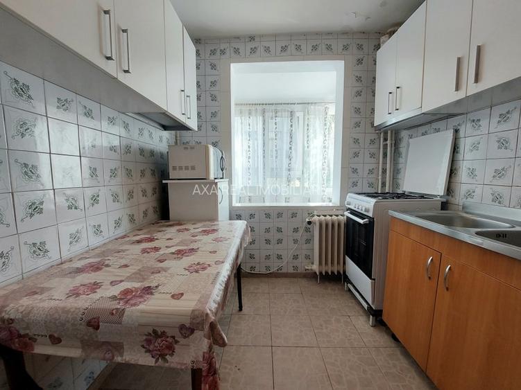 3 camere | decomandat | 5 min metrou 1 Decembrie | COMISION 0% - 12