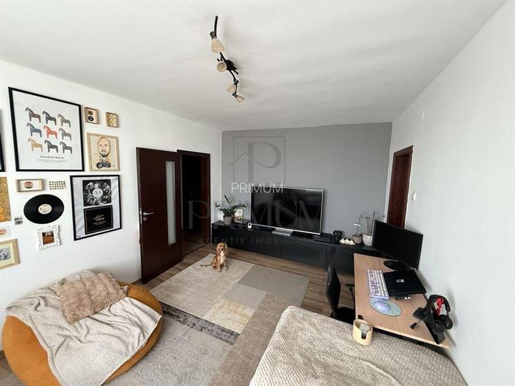 COMPLEXUL STUDENTESC - LIFT - BLOC IZOLAT - 3 CAMERE - 2 BALCOANE - CENTRALA PRO - 5