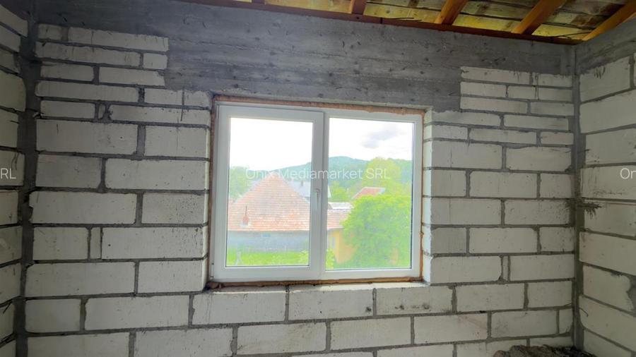Casa P+1E la rosu de vanzare in Valea Doftanei | Teren 1000 mp | Trăisteni - 8