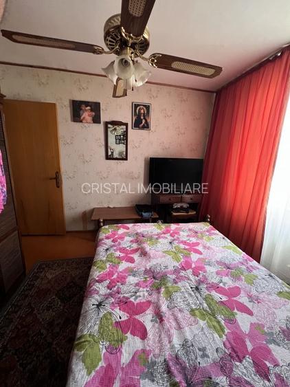 Vanzare apartament 3 camere, 2 bai, bloc 1983, Titan-Fizicienilor - 4