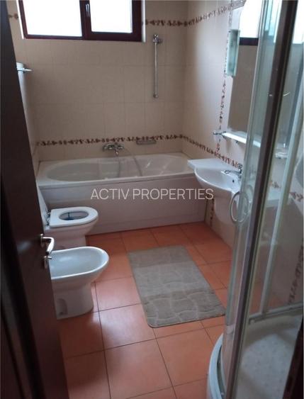 Constructie 2006, 1000mp teren, P+1+M, 480 mp utili,7 camere,5 bai,4 loc parcare - 11