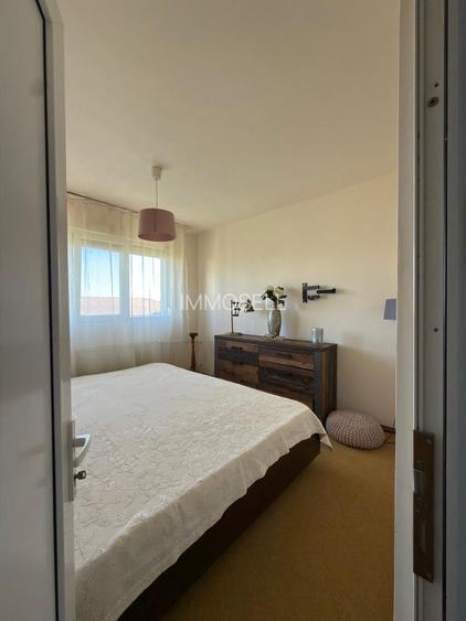 Ap 3 camere, decomandat,etaj 5 – zona Piața Rogerius.Pret 112.000 euro - 5