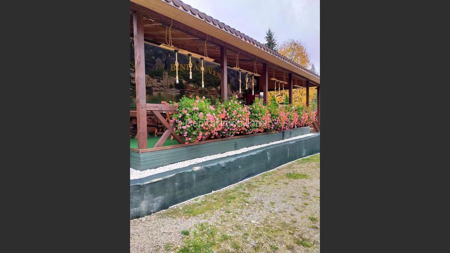 Complex turistic de vânzare, chiar în centrul stațiunii Durău. - 23