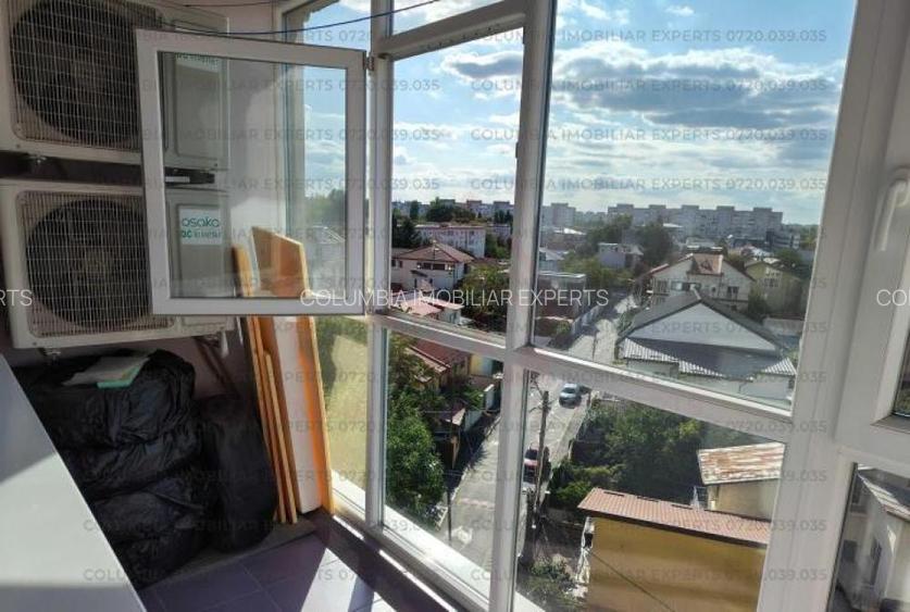 Berceni piata Sudului, Il Contro  ideal credit bancar - 7