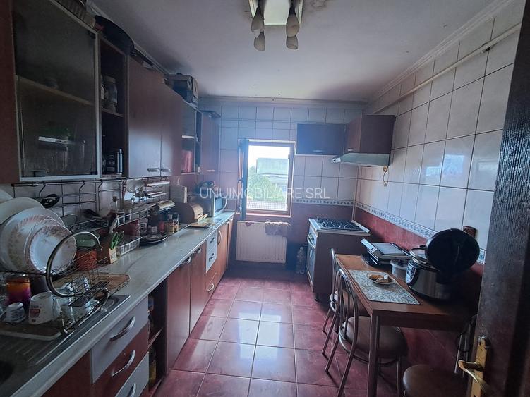 Apartament 4 camere Zona Primarie - Romarta - etaj 4/4 - 87 mp - 7