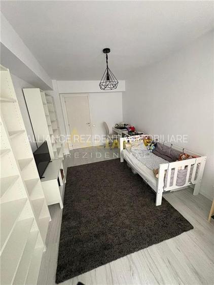 Apartament 3 camere ~ 102 mp ~ Mobilat si utilat ~ Splaiul Unirii - 11