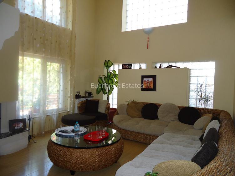 Vila piscina superba gradina matura cu iesire directa la padure - 33