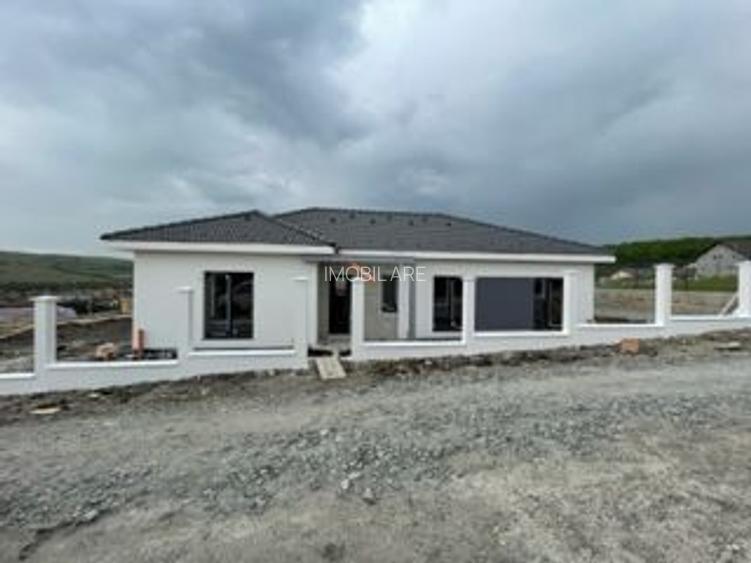 Casa semifinisata in Chinteni, 4 camere - 2