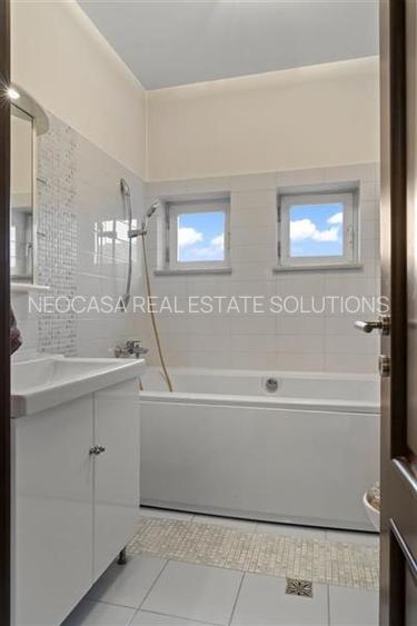 Vila de lux in apropiere de Cambridge School | Curte superba - 42