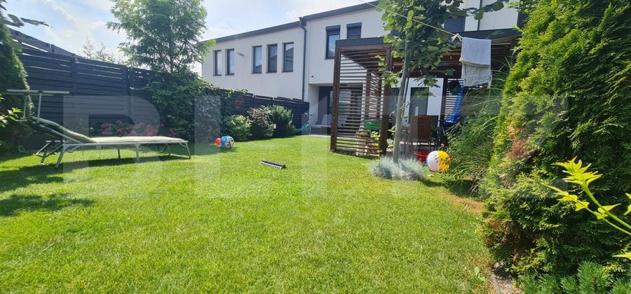 Casa in Voronet cu 4 camere si priveliste