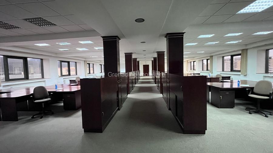 Spatiu Pentru Birouri 330,5 mp strada Poienelor - cod 5077 - 2