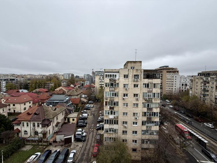 Spațiu birouri 70 mpu, 3 camere decomandate, Bd. Gheorghe Șincai - 9