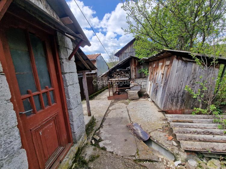 De Vanzare CASA + TEREN 1094mp VALEA LEURZII, DAMBOVITA - 7