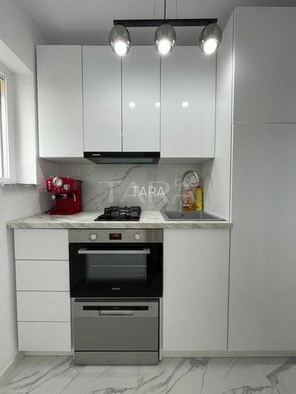 Garsonieră renovată integral în zona Farmec The Office. - 5