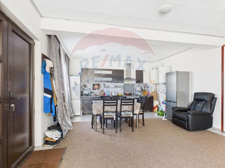 Casă cu 5 camere si 500mp Teren de vânzare în Buftea - 9