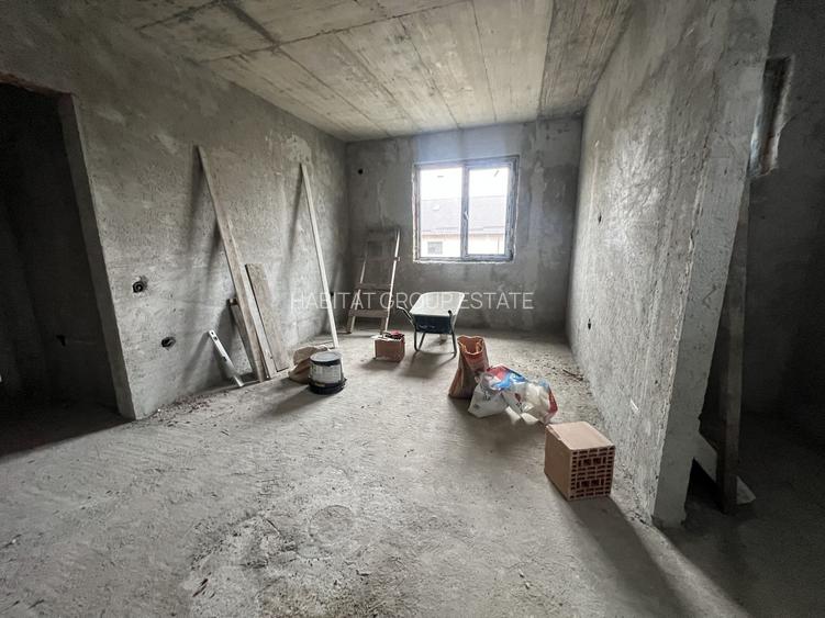 Duplex  175 mp utili 58 mp demisol curte 180 mp finisaje la alegere 3 bai - 24