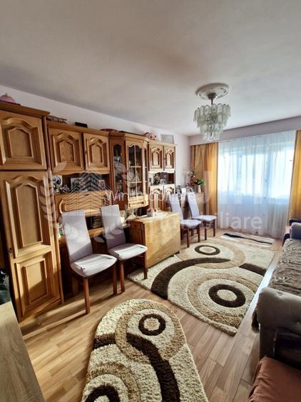 Apartament 2 camere decomandat | Et. 3/4  | Intre Lacuri | Zona Tulcea - 2