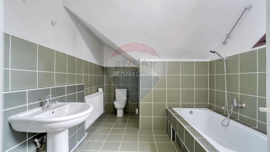 Casă / Vilă cu 9 camere de închiriat în zona Centrul Civic! - 13