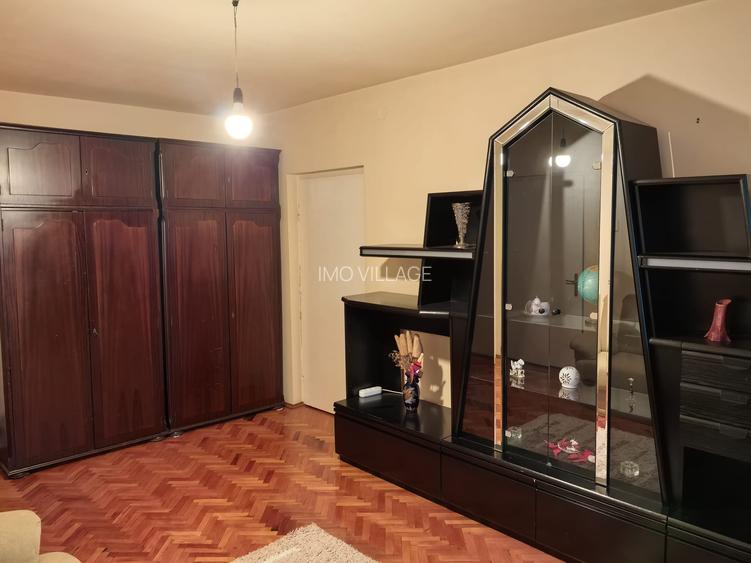 Inchiriez apartament 3 camere, Tg. Mures, Cornisa - 2