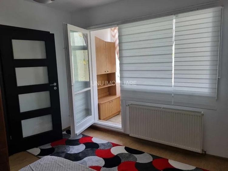 Apartament cu 2 camere - zona Podu Ros - Bld. Primaverii - 4