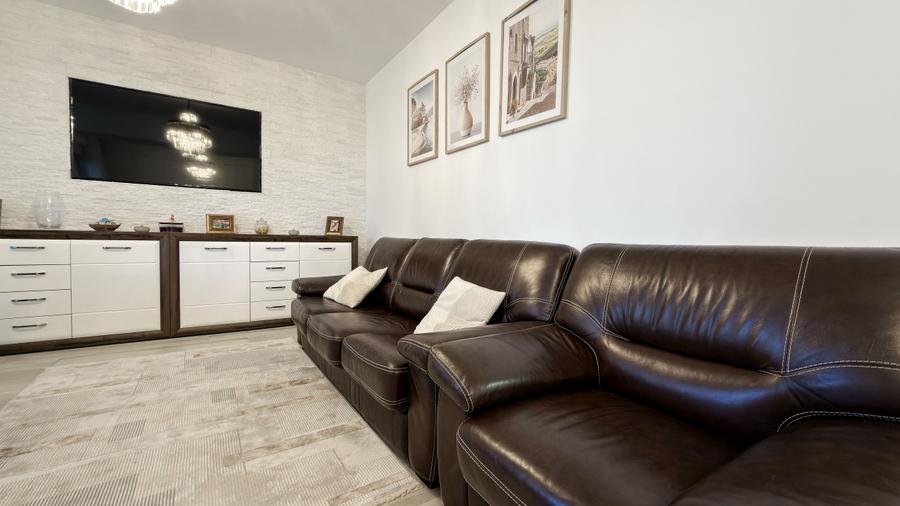 Apartament Premium 3 camere| Balcon 25 mp| Vedere la mare si lac+loc de parcare