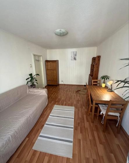 Tineretului,langa  metrou si parc / 4 minute ,inchiriere garsoniera decomandata