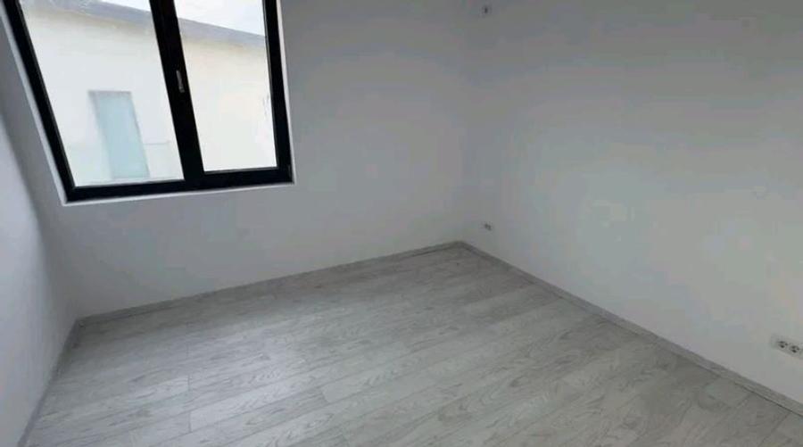 Casa Tip Duplex, 4 Camere , curte - Comuna Pantelimon/Selgros- Comision 0%
