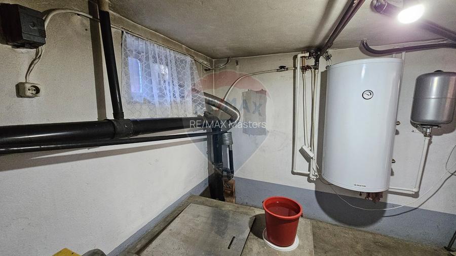 Casă / Vilă cu 5 camere în Baia-Bogata, Suceava - 51
