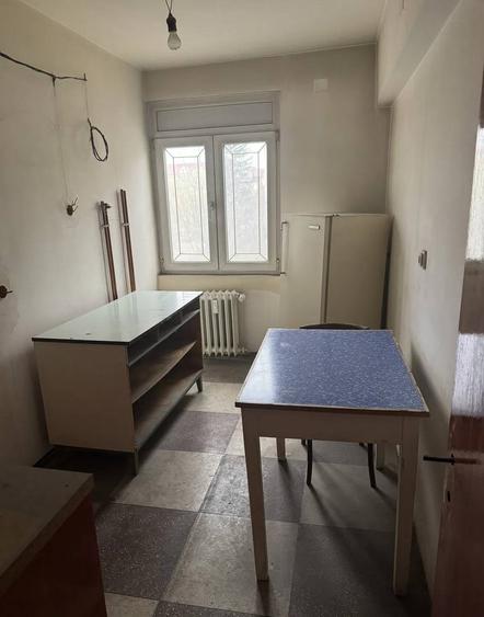 Apartament 2 camere liber la vanzare zona Piata Dacia