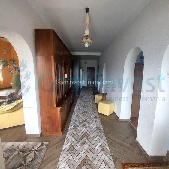 Vilă și fosta fermă 8300 mp în Valea lui Mihai, Bihor - 8