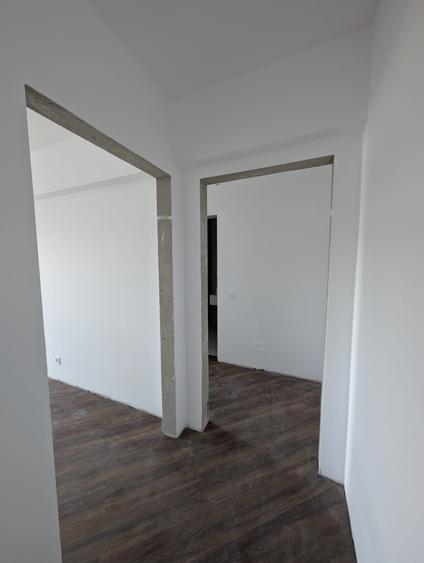 Apartament 3 camere, 70mp utili, 2 bai, finisat, lift, zona Tineretului Floresti