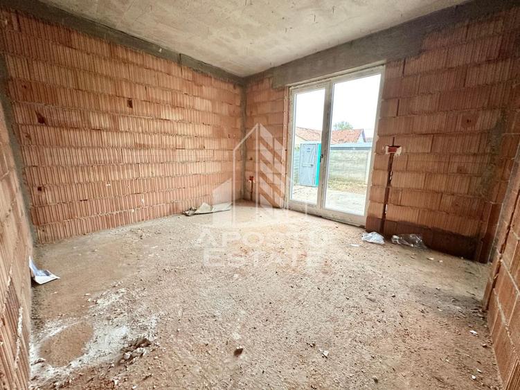 Duplex despartit prin baie si hol cu 3 dormitoare si dressing in Giroc