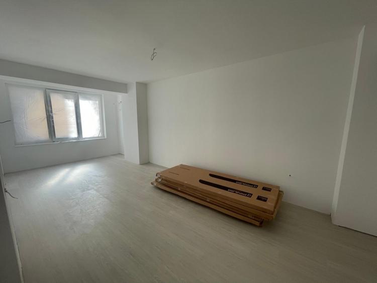 Apartament 3 camere, 2 bai, 90.31 mp, zona George Enescu
