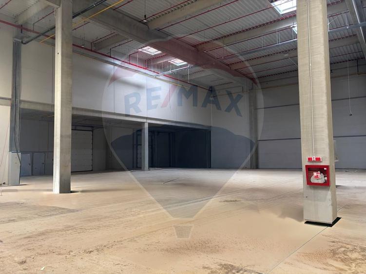 Hala moderna 1436 mp 2 rampe drive in H 10 m Luna de Sus