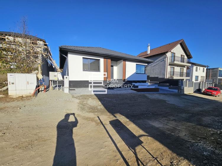 Casă modernă pe un singur nivel– confort, lumină și intimitate, aproape de Sibiu