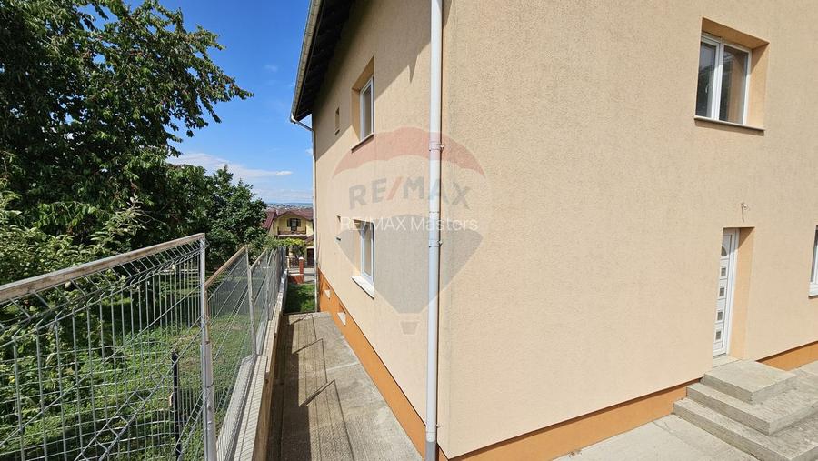 Casă / Vilă cu 12 camere-Sfântu Ilie Vechi, Suceava - 45