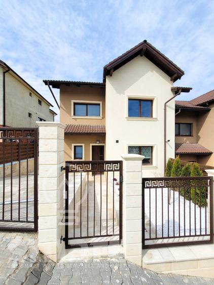 Casa noua cu 4 camere în Gruia