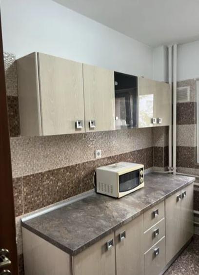 P-ta Muncii METROU,bl.reabilitat,et.5/10,DECOMANDAT,mobilat,utilat complet.