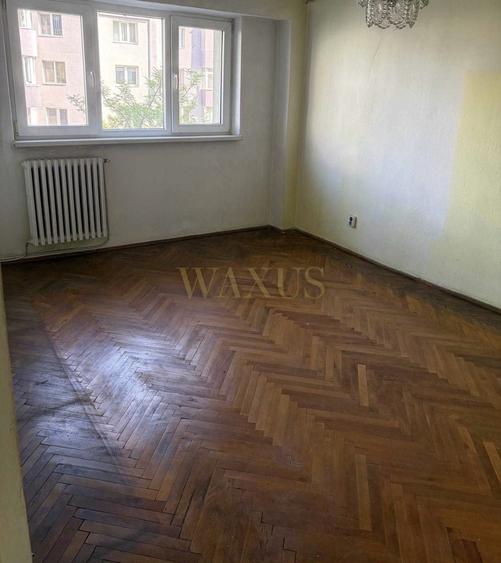 Apartament 3 camere, decomandat, etaj 3, zona Nord