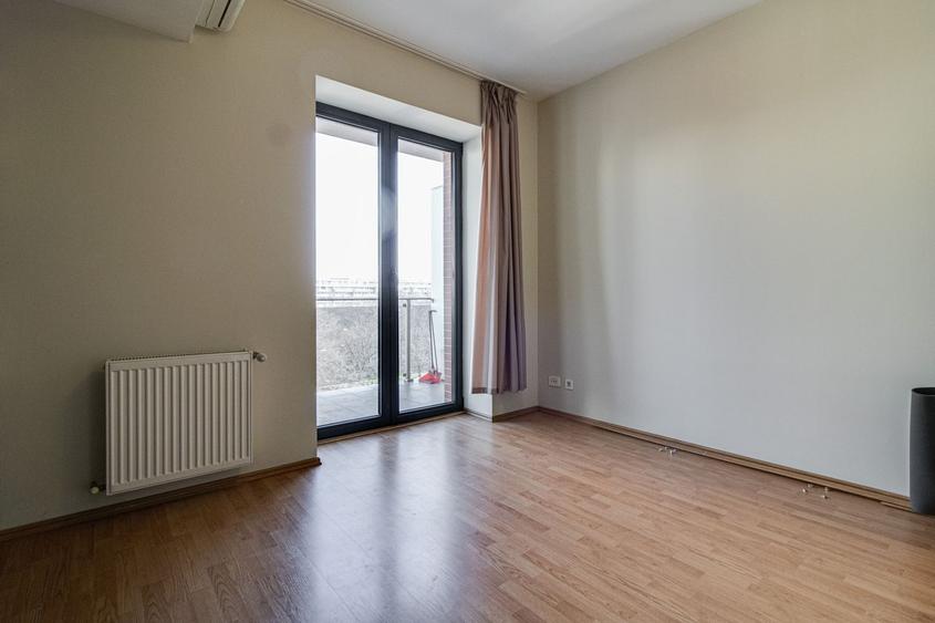3 camere, bloc 2015, parcare SUBTERANA, langa Parcul Circului!
