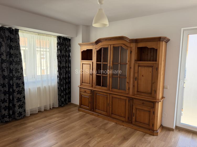 ap 3 cam decomandat cu garaj terezian - 9