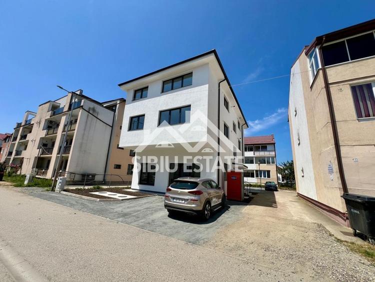 Apartament nou intabulat 3 camere finisat la cheie 2 parcari