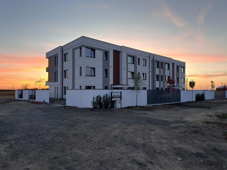 Comision 0 - 4 cam curte proprie - 155.000eur, TVA si parcare incluse!