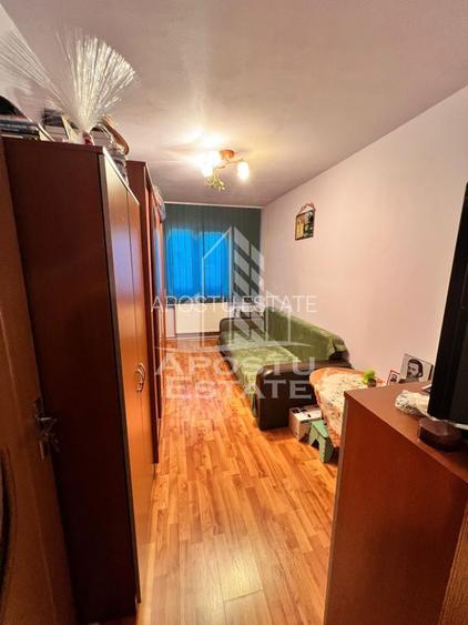 Apartament cu 3 camere, de vanzare, zona Dambovita, Timisoara - 2