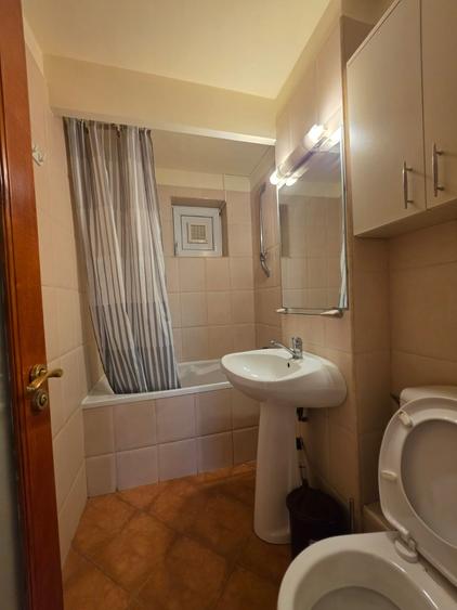 Apartament 3 camere Marasesti de inchiriat