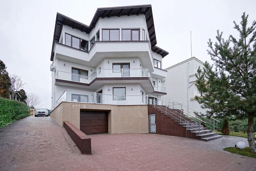 👉 Vilă spectaculoasă pe lac – Ghermănești | 552 mp | Terasă, ponton,
